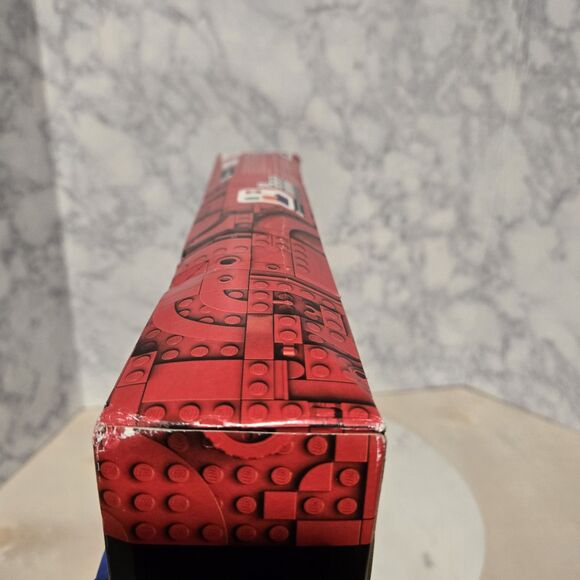 Lego Icon 10330 McLaren MP4/4 & Ayrton Senna F1 Model Race Car - Picture 10 of 10